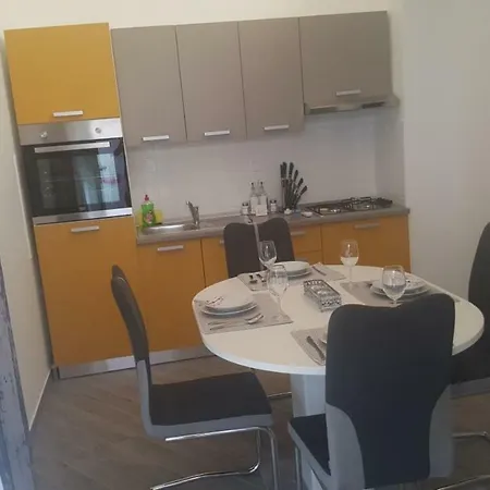 Venerea Apartment *