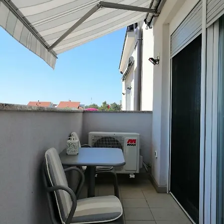 Venerea Apartment Nin