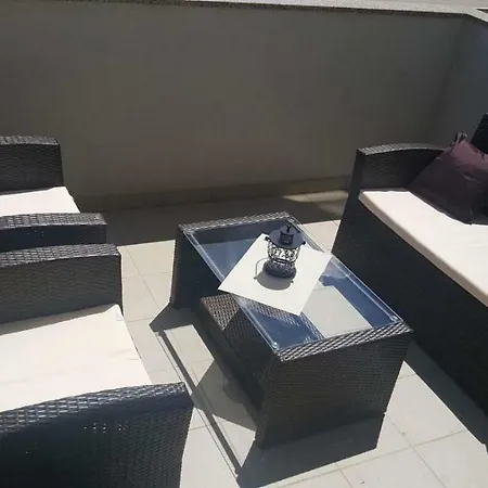 Venerea Apartment Nin